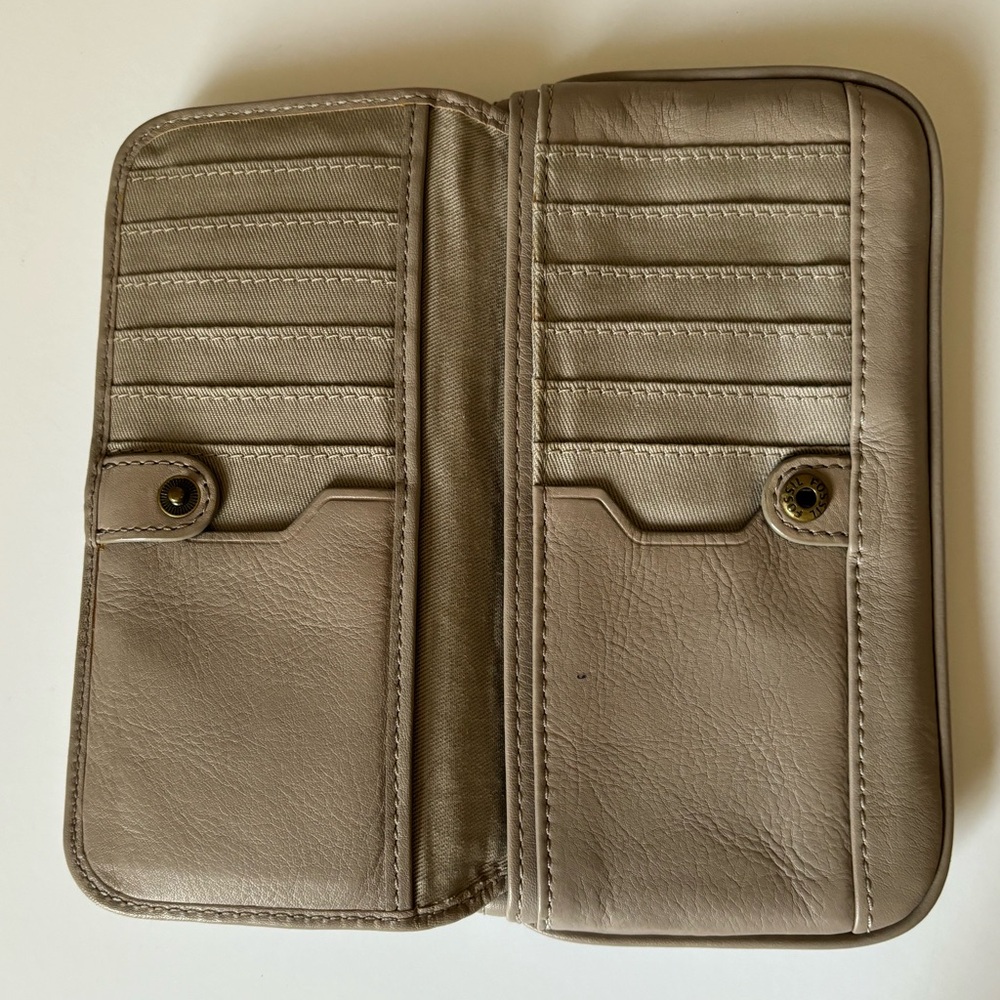 Fossil Wallet - Picture 3 of 6